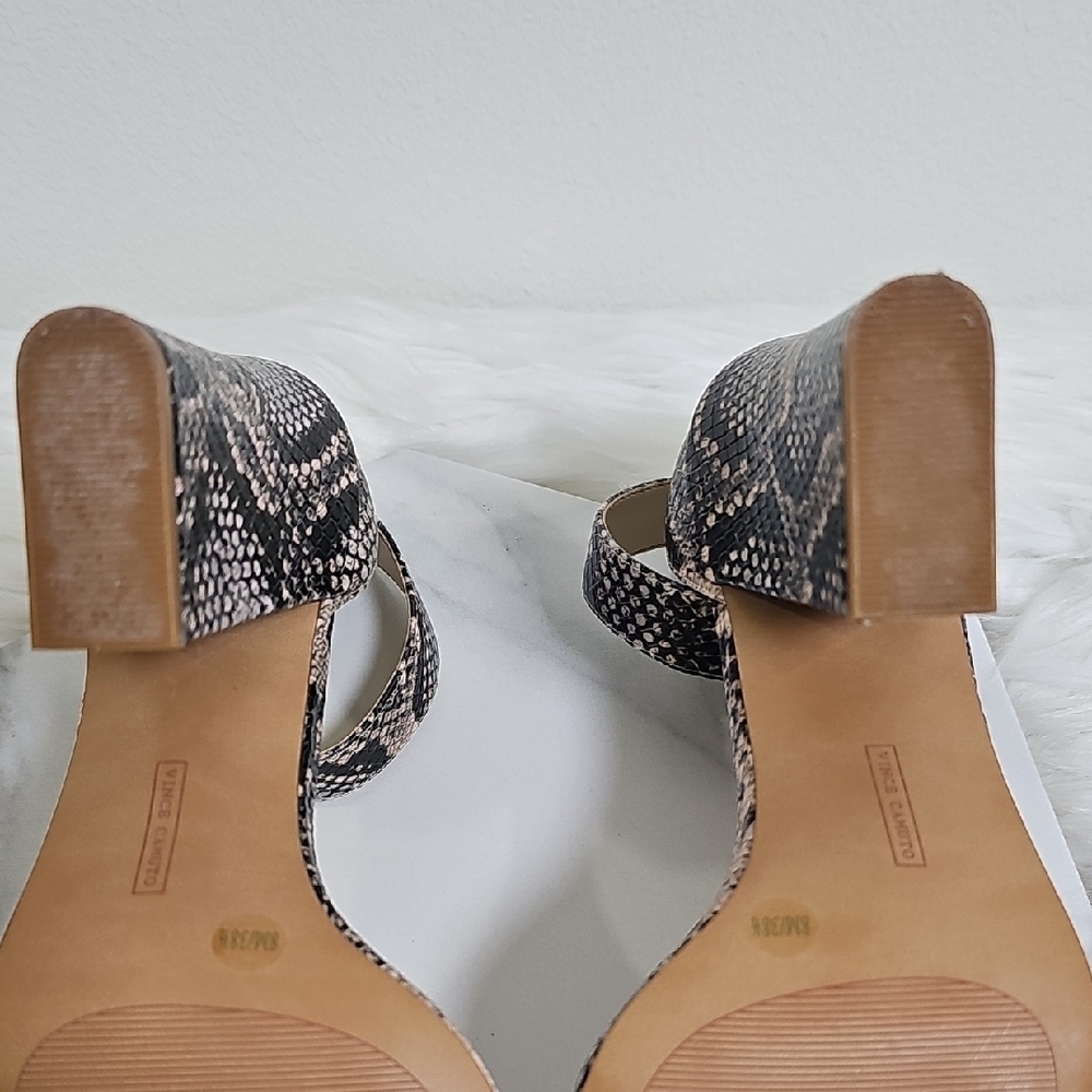 Vince Camuto Black and Tan Snakeskin Heels - Picture 14 of 16